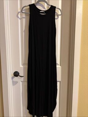 Hount Classic Black Soft Sleeveless Maxi Dress-Swimwear Cover up